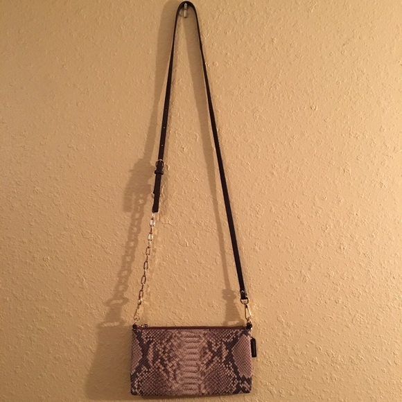 💛Authentic COACH Crossbody💛 - Picture 2 of 4